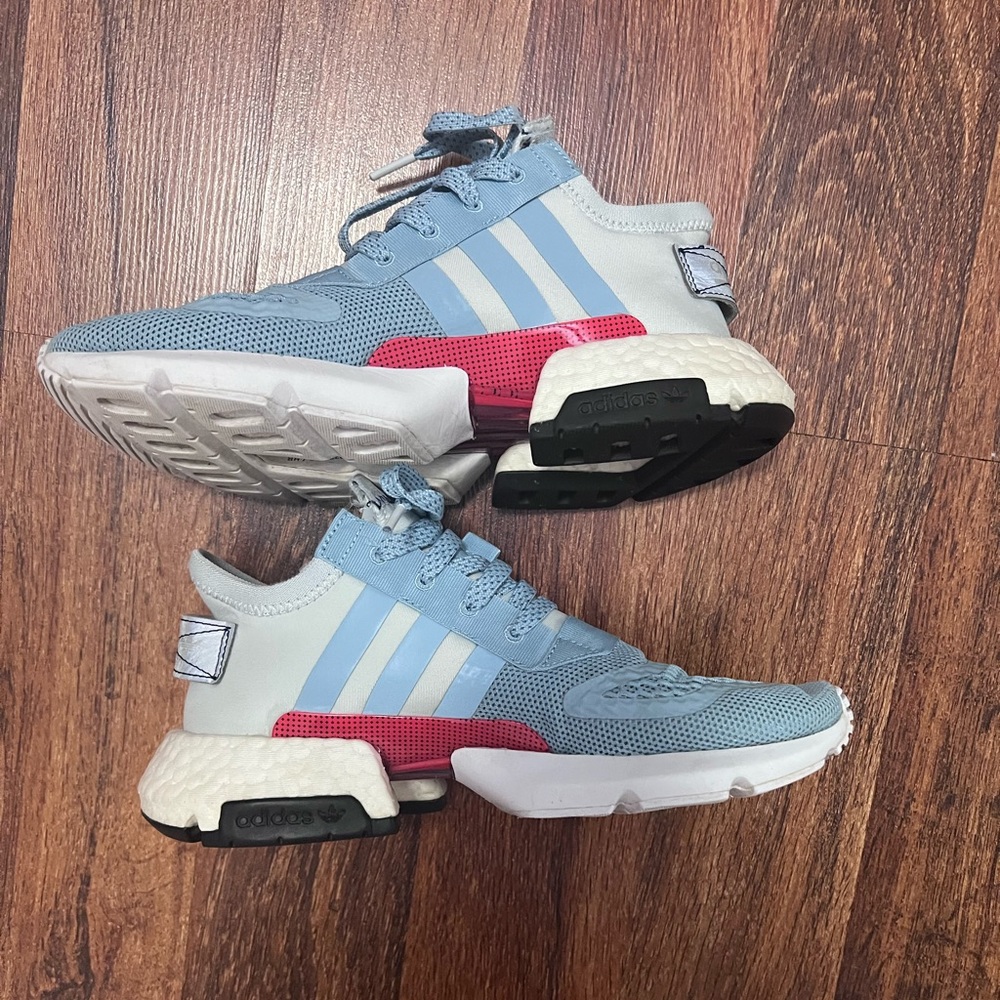 Adidas POD sneakers